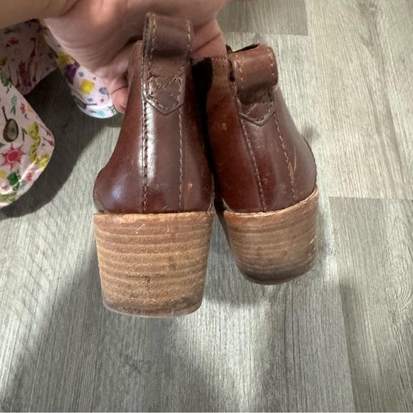 Madewell Bonham Ankle Bootie in Cherrywood Leather 7.5 - Picture 5 of 8